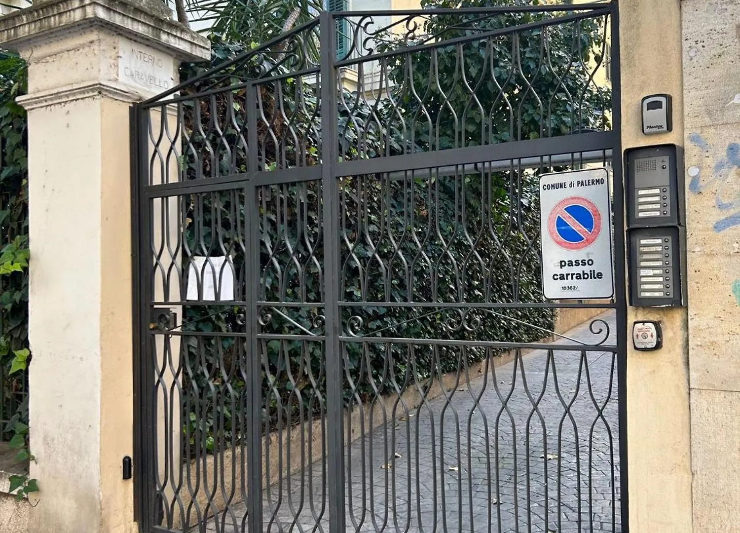 Apartament Cortile Caravello 8 Palermo Włochy